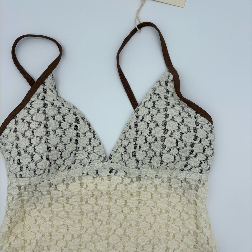 Elegant Cream Textured Bikini Set - Picture 9 of 11